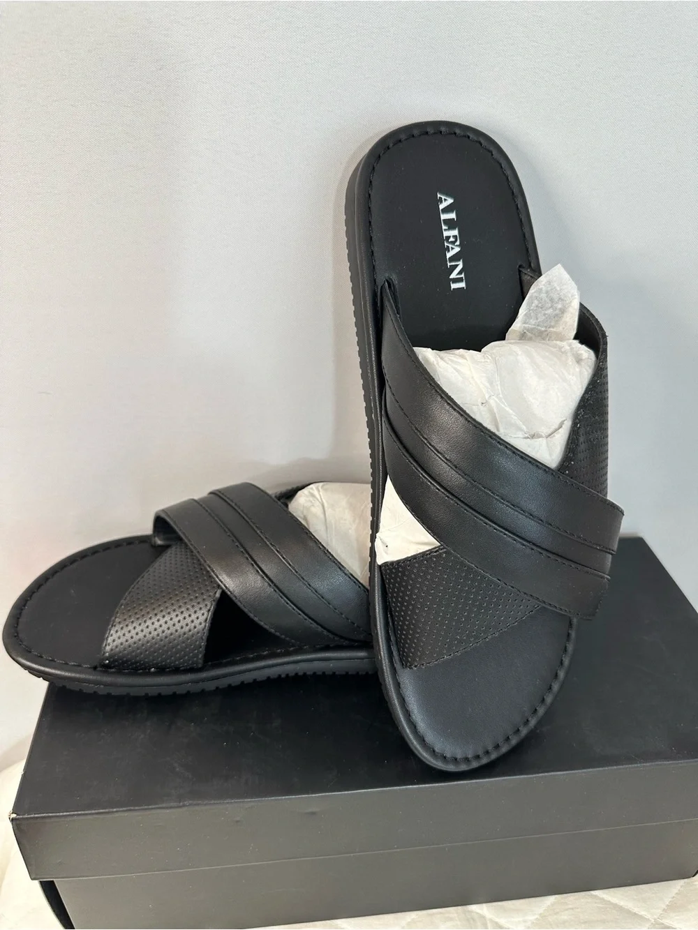 Alfani Mens Size 8M Black Crisscross Slide Sandals NewIn Box